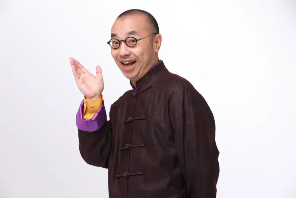 以美食为媒介刘仪伟化身暖心大厨亲手为你做饭