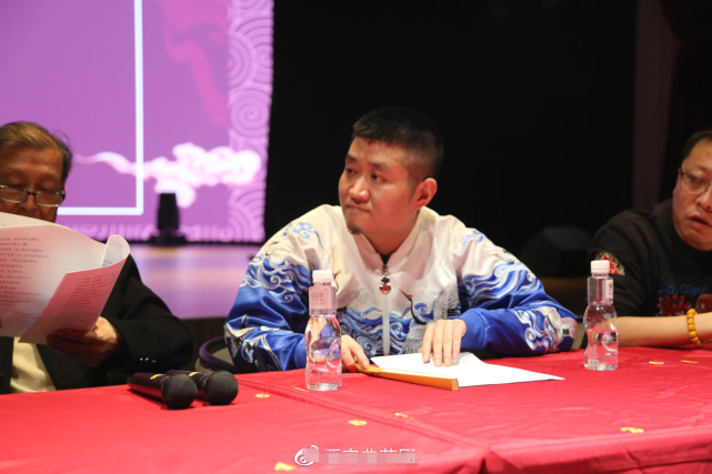 青曲社苗阜凌晨发文,感慨人生梦已经过半,评论区罕见一片好评!