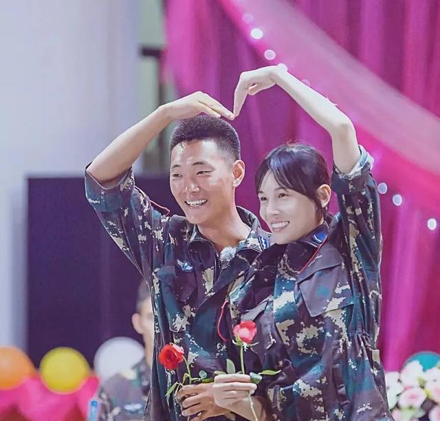 龙女郎张蓝心的上位史以及她背后的3个男人