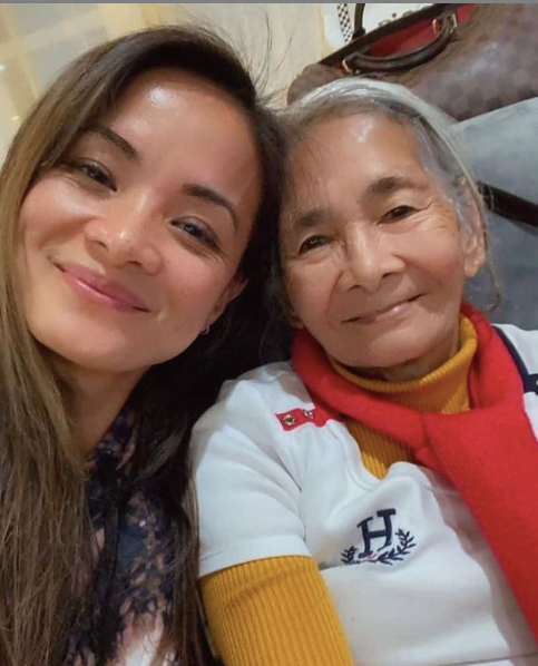 外界尊重他们的隐私,如今人们疯狂的怀疑是丈夫拉里陷害了妻子阿雅