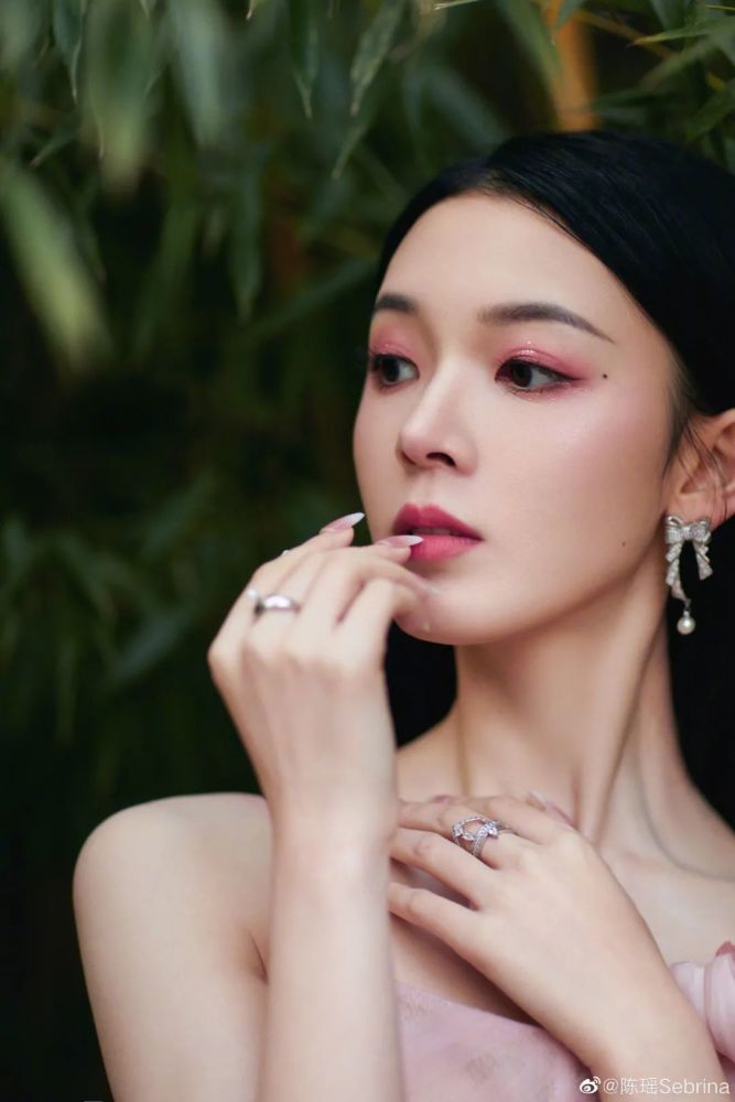 陈瑶,94年天蝎座,来自四川攀枝花,毕业于北京电影学院,影视女演员