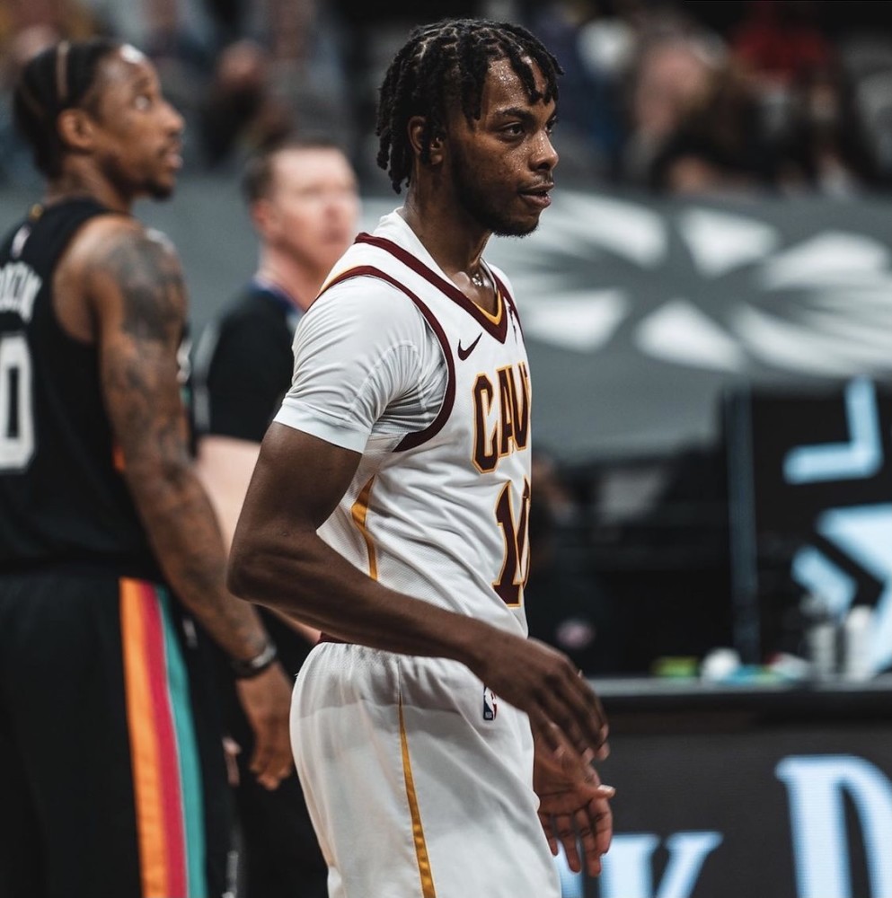 终结5连败加兰37分创生涯新高骑士五人上双狂胜马刺24分