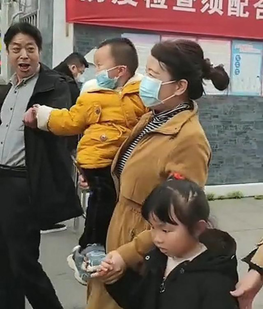 郭威一家四口回江西祭祖许敏终于笑了行程短暂意义深刻