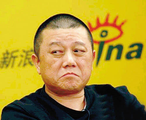 也不是姜文,而是咱今天的故事主角,王朔,不是导演不是演员,单靠剧本撑