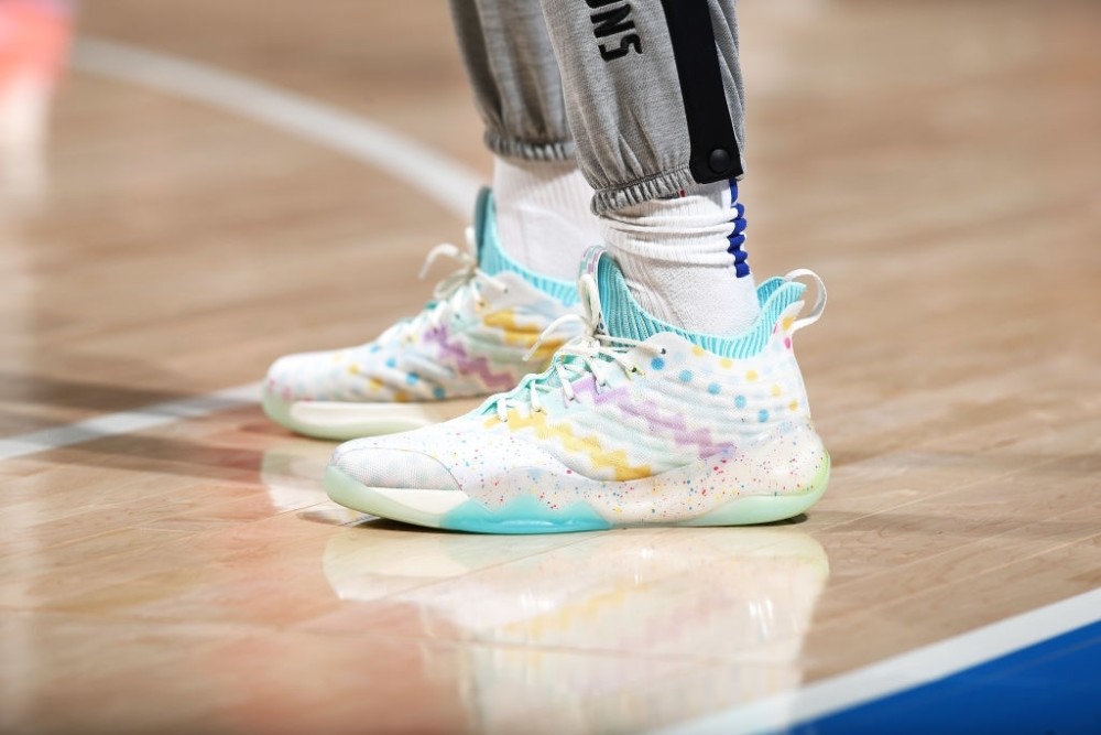 nba球员上脚拉塞尔穿李宁韦德之道remix鲁尼见山一代有点帅