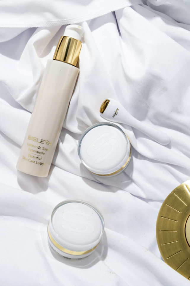 来整点高科技护肤!