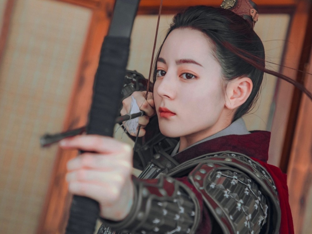 毕竟她的仇人是李世民,他是有历史光环护体的大人物,谁也奈何不了他.