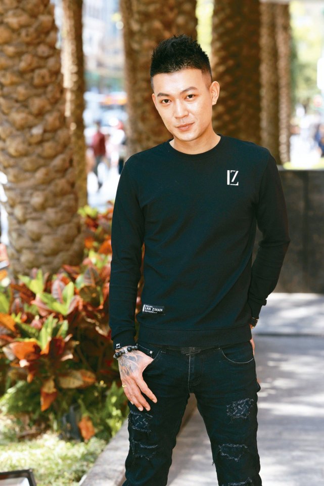 网友嫌捐10万太少凤梨鼠薯叹还没赚那么多