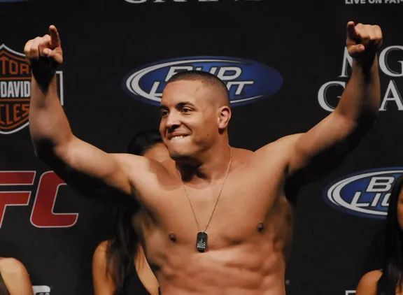 2002年至2008年的几年里,帕特·巴里曾多次来中国少林寺交流学习.