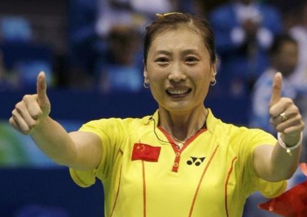 她是被丈夫抛弃的奥运冠军,如今独自抚养女儿,前夫已再婚生子