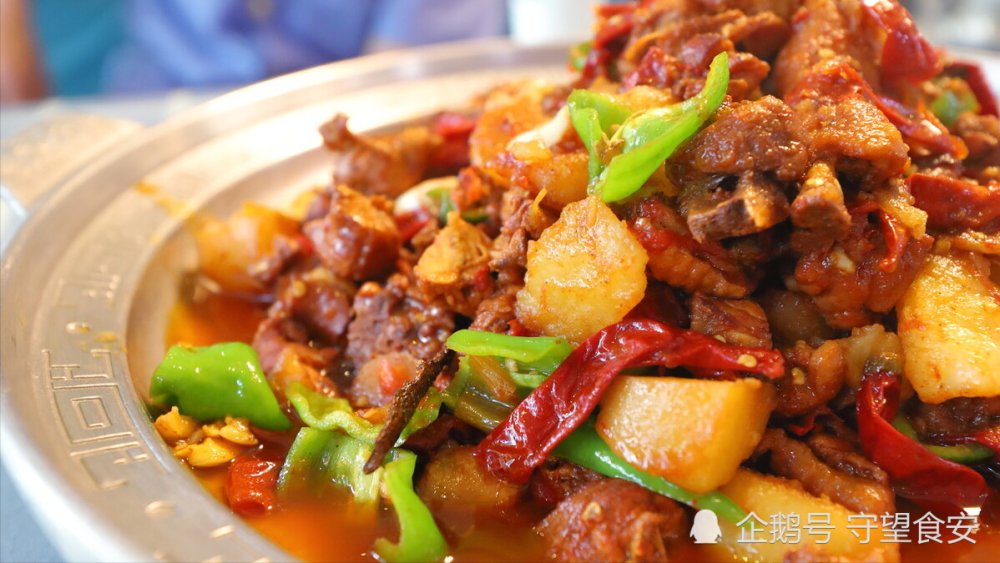 原创丨大盘鸡都有哪些营养价值吃鸡也要注意食品安全