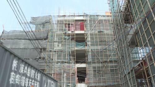 东凤镇永益村党委委员 欧建锋:他这里属于一户一宅,符合建设条件,但他
