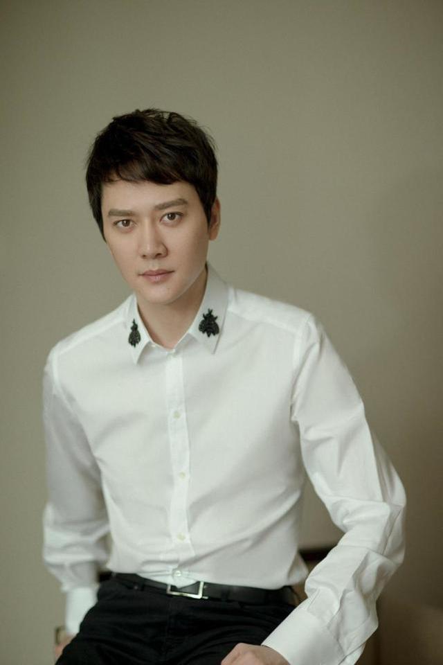 冯绍峰为角色暴瘦皮包骨头惹人心疼网友演员好难
