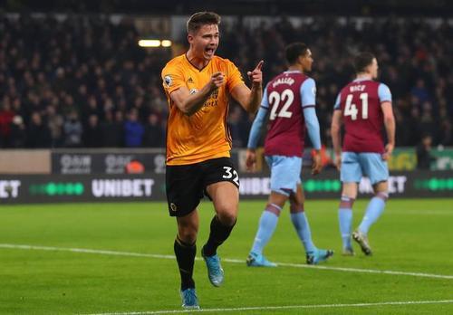 西汉姆联客场32力克狼队