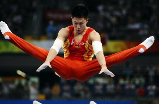 中国体操 王子 退役后娶教练女儿 39岁身家过亿儿女双全