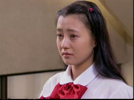 1997年,还都只有19岁的郝蕾,李晨,一同主演了《十七岁不哭》