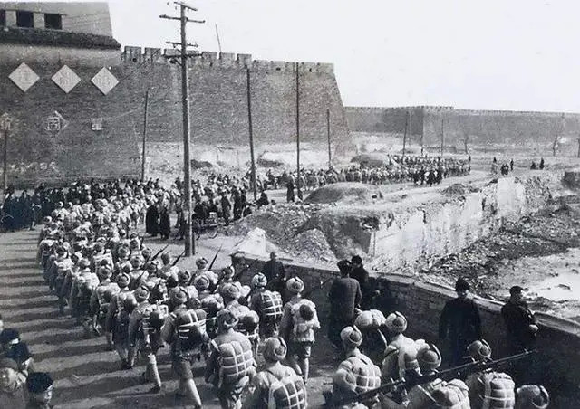 在平津战役中响应傅作义发动起义的四位军长后来咋样了