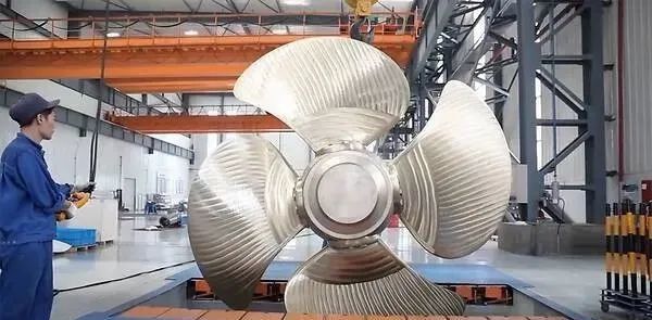 这表明我国在大型船舶螺旋桨精密焊接,制造,安装等一体化的系统制造