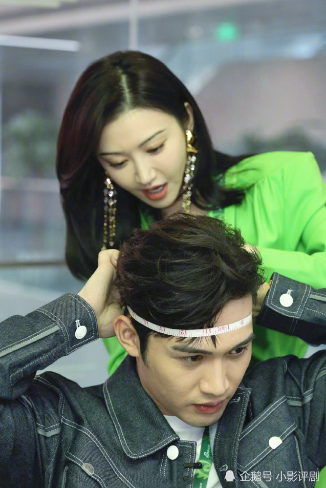 司藤直播获好评景甜张彬彬互动超甜网友直呼民政局