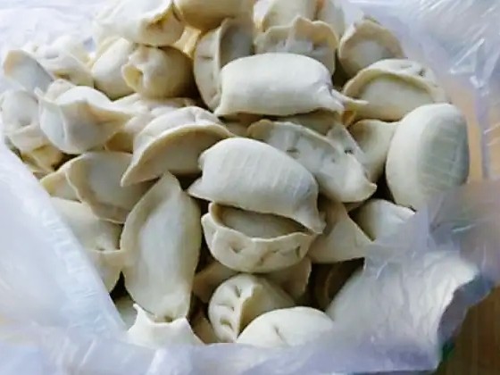 刚包好的饺子 直接放冰箱就 废了 学会这一招 饺子不粘连不裂口