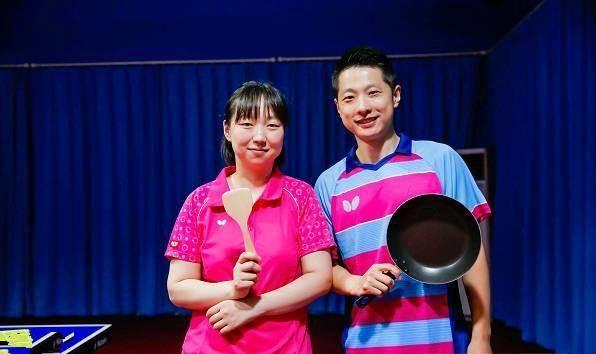 国乒曾经的外战女王,与王皓相恋被开除,5岁女儿继承衣钵