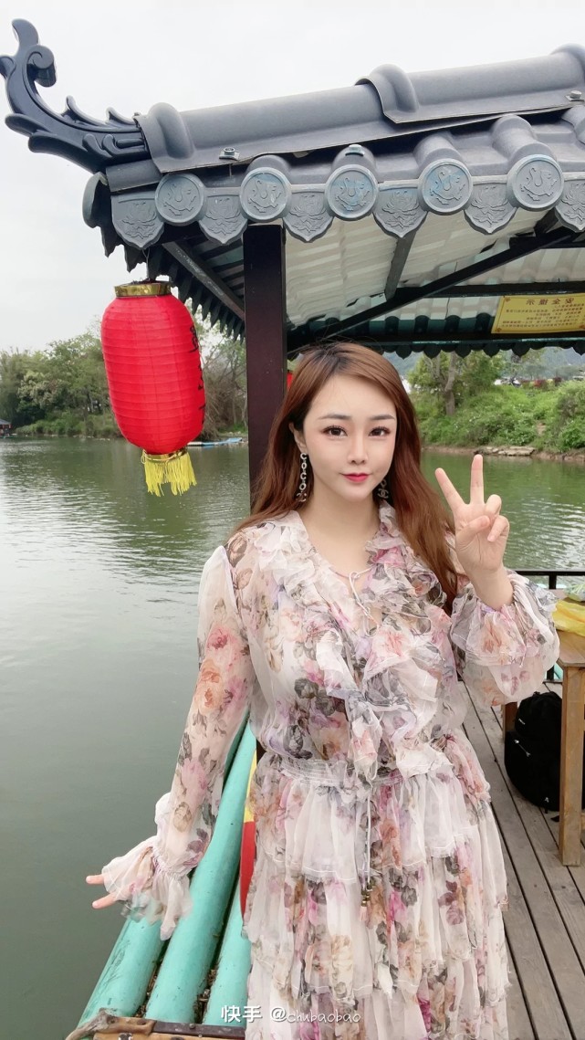 快手网红舆论不断上热搜人民网并发文斥责辛巴还有媒体要求封杀
