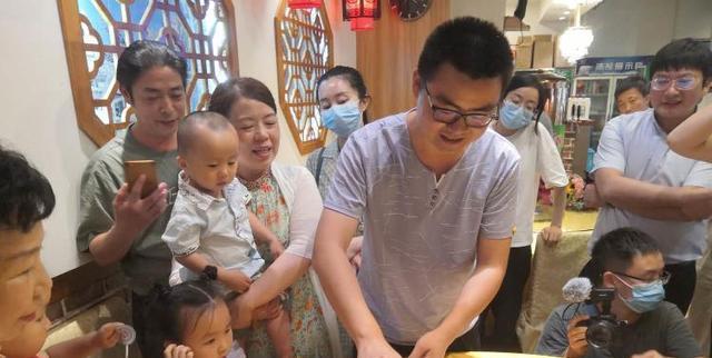 姚策离世前回到亲爸妈身边郭威怎么还不回亲生爸妈家郭威我太难了