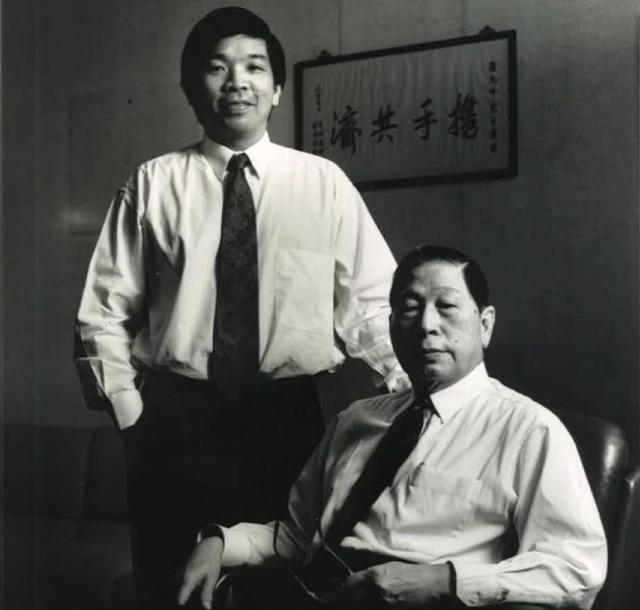 百岁"船王"去世:身家21亿美元,临终前坚称自己是"中国人"