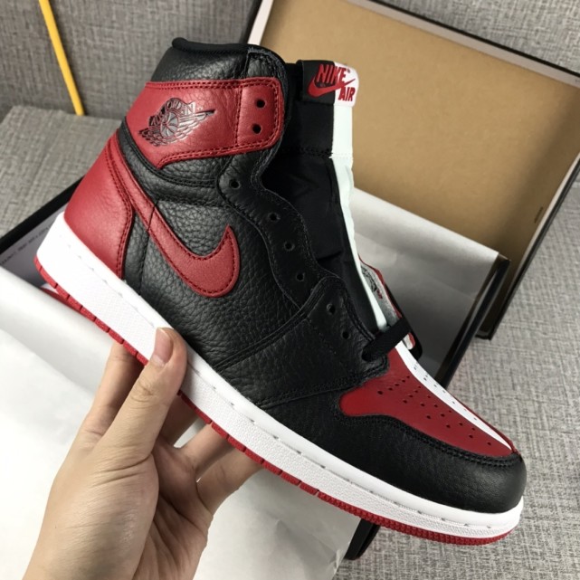 airjordan1homagetohome阴阳白红小丑