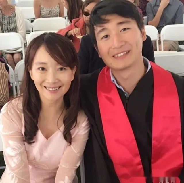 3个斯坦福儿子65岁前偶像歌手陈美龄为什么做家长这么成功