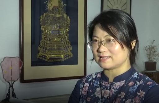 以针代笔,以线着色!苏州绣娘陈英华再现绚烂星空天文奇观_腾讯新闻