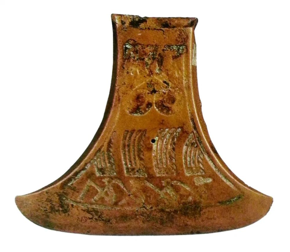 羽人竞渡铜钺百年修得同船渡