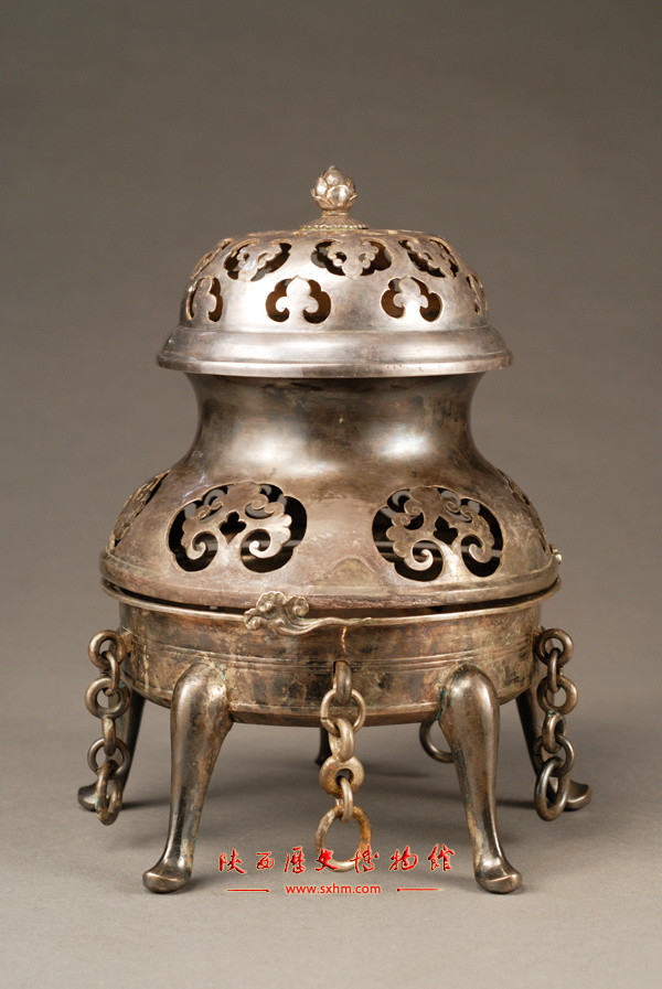 每日瑰宝忍冬纹银熏炉