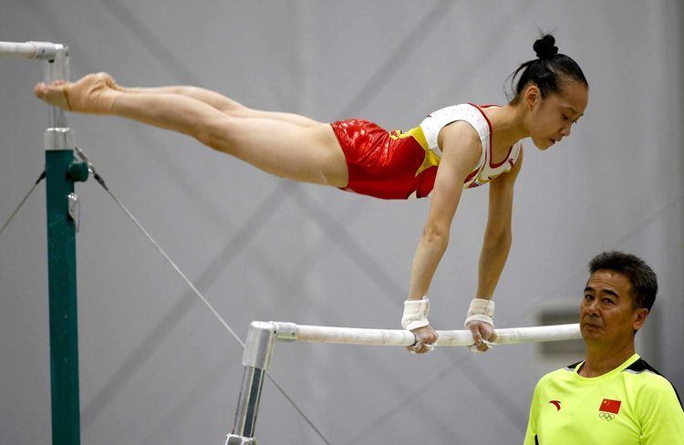 中国体操女神桑兰瘫痪22年如今貌美身价过亿冒险和丈夫生二胎