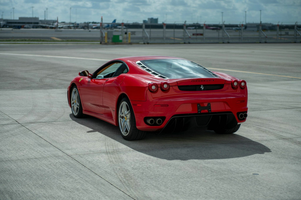 尽情地展现美学这台法拉利f430即将被拍卖