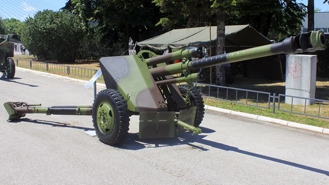 南斯拉夫的105榴弹炮根据美德火炮研制如今成为火炮家族