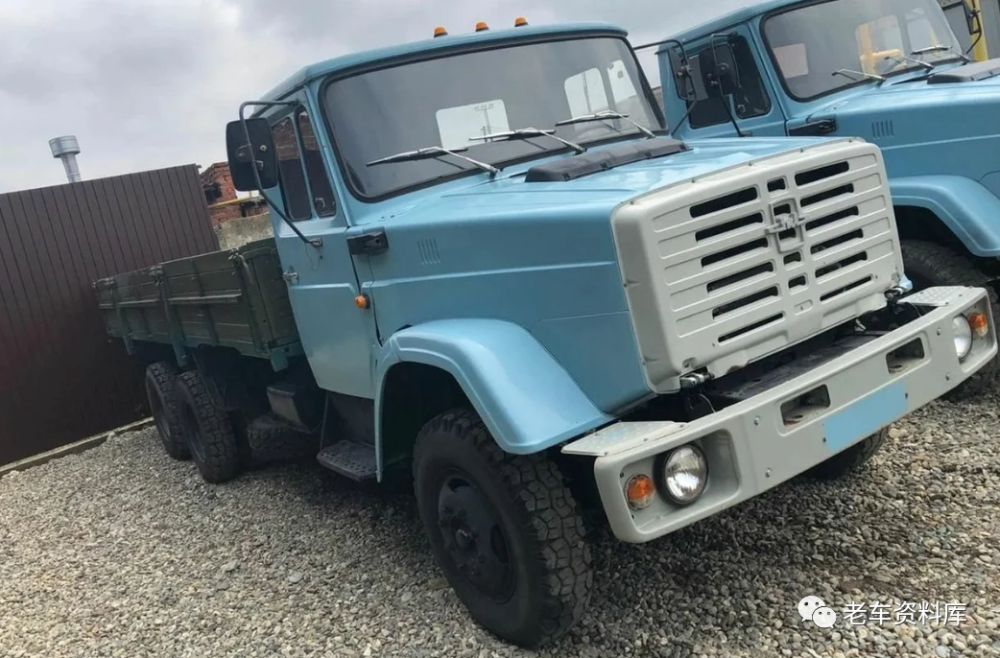 被遗弃二十多年的吉尔新卡车_腾讯新闻