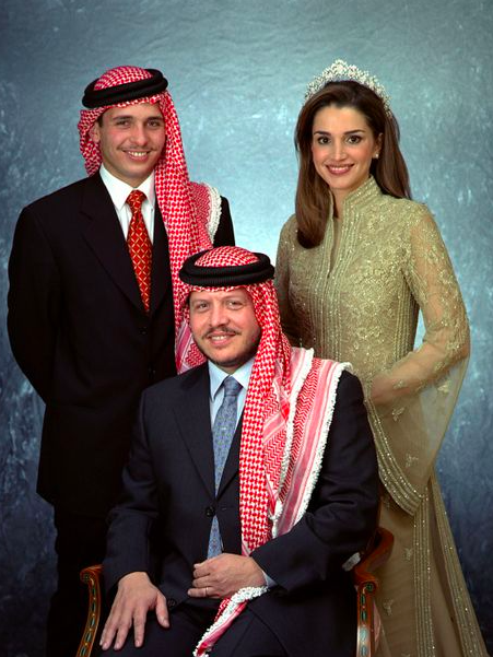 废太子拼死一搏篡夺王位现代版宫斗大戏在中东上演了