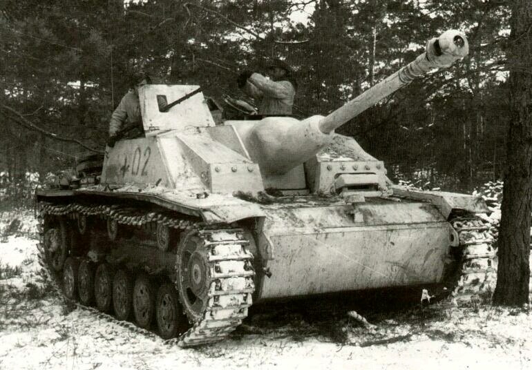 二战德国三号突击炮本该支援步兵却有一颗反坦克的心
