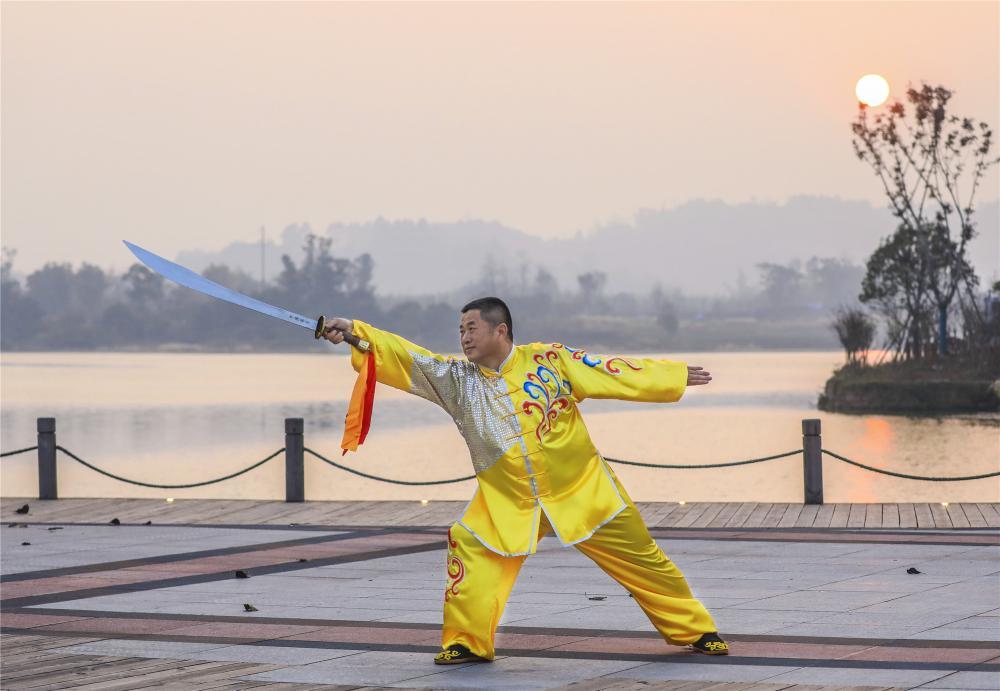 重庆梁平:字门拳 无声书写生命的律动