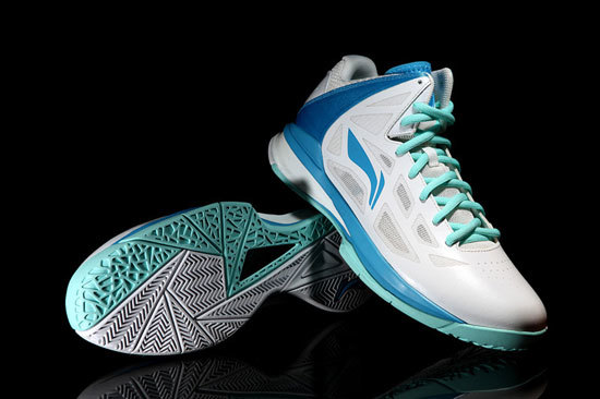 看看就好蔡恩1代签名鞋曝光外形被指像安踏耐克这设计早就不该买了