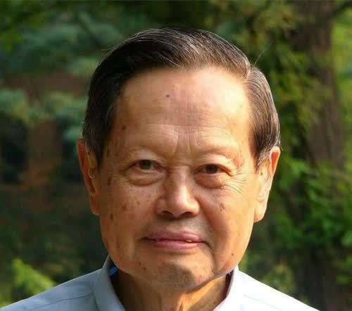 98岁的杨振宁如何称呼翁帆父母仅6字既不失体面又显高情商