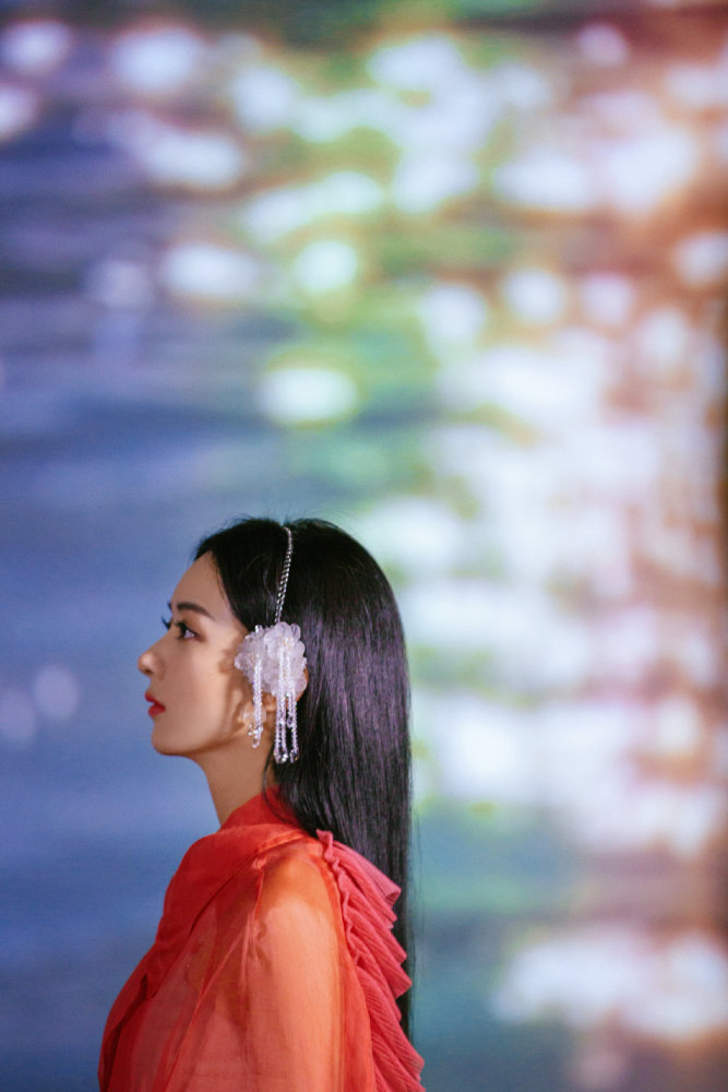 赵丽颖高清壁纸一个萤火虫的收集