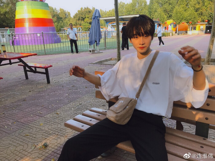 "大家好,我是连淮伟工作室的连淮伟!"—青你3第三弹