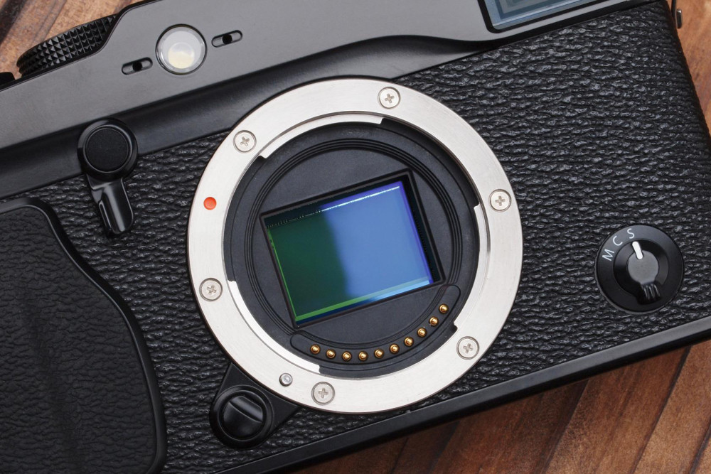 直接决定了水流的多少,cmos的对比图如下:相机的cmos尺寸普遍在aps-c