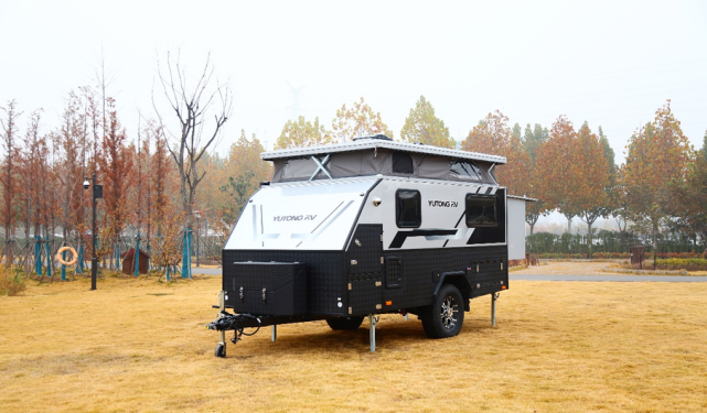 新车上市宇通t520越野版拖挂房车售价1698万起