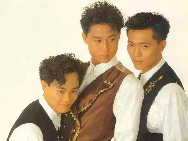 《宝贝对不起《失恋阵线联盟》等,就是翻唱自泰国歌曲