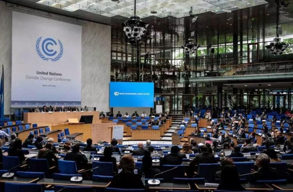 中国拒绝参加!英国终于尝到苦头，“全球气候大会”沦为国际笑话