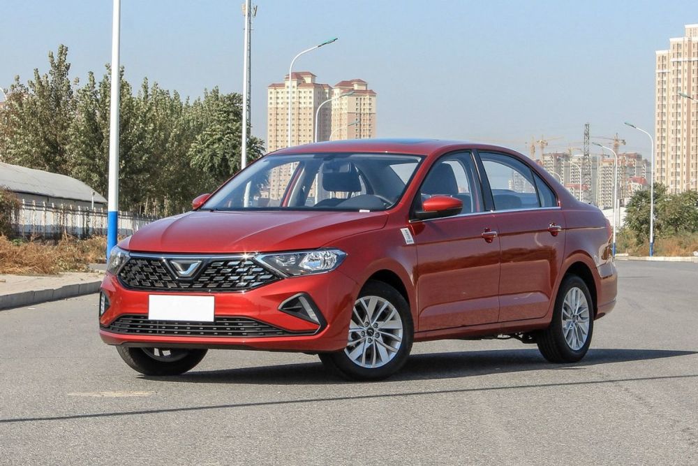 打工人买啥车?这几款门槛才6万多,颜值高,空间大,性能还不弱