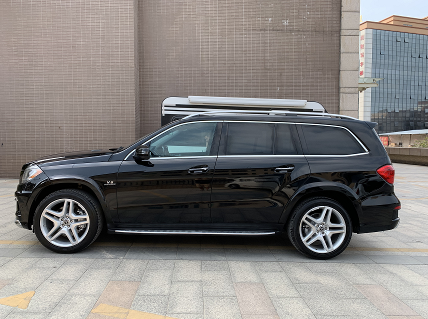 车贩花60万收辆奔驰gl450搭载v8机头然而62万转卖却无人接手